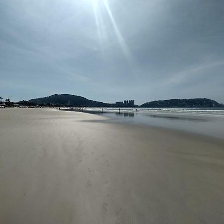 Apartamento Beira Mar - Enseada - Guaruja - 150 Metros Da Praia Zewnętrze zdjęcie